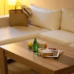 Asikiko * העיירה רתימנו